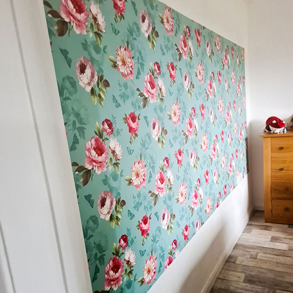 flowered wallpaper